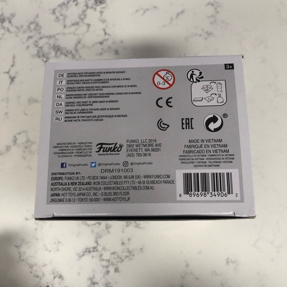 NWT Funko Pop Dwight Schrute Never Opened The Office - Picture 6 of 7